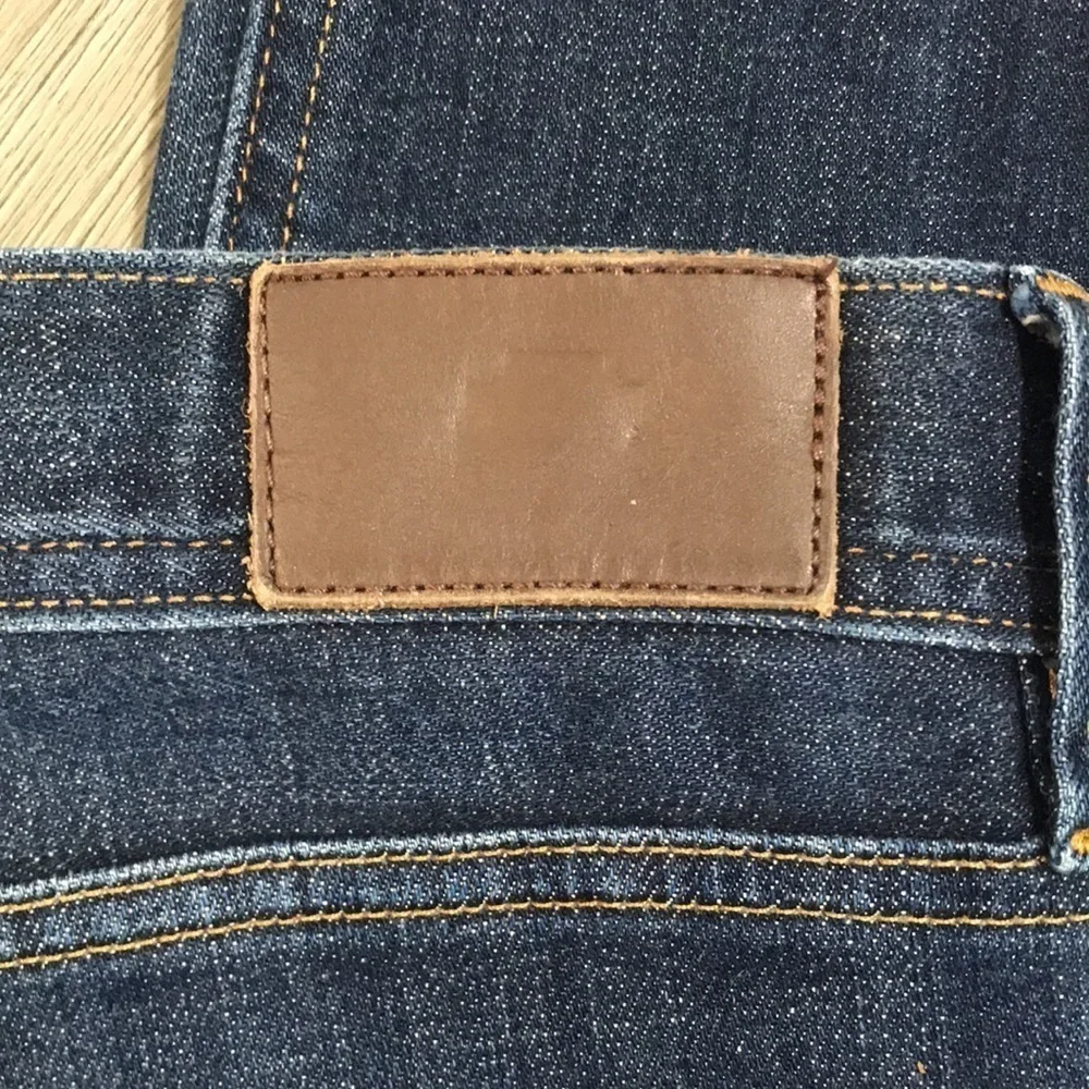 J. Crew “The Sutton” Medium Wash Slim‎ Straight Jeans size 34x34